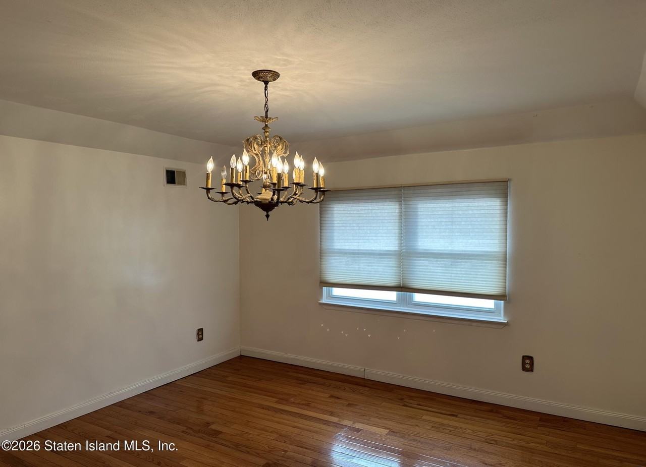 36 Cortelyou Ave - Photo 4 of 7