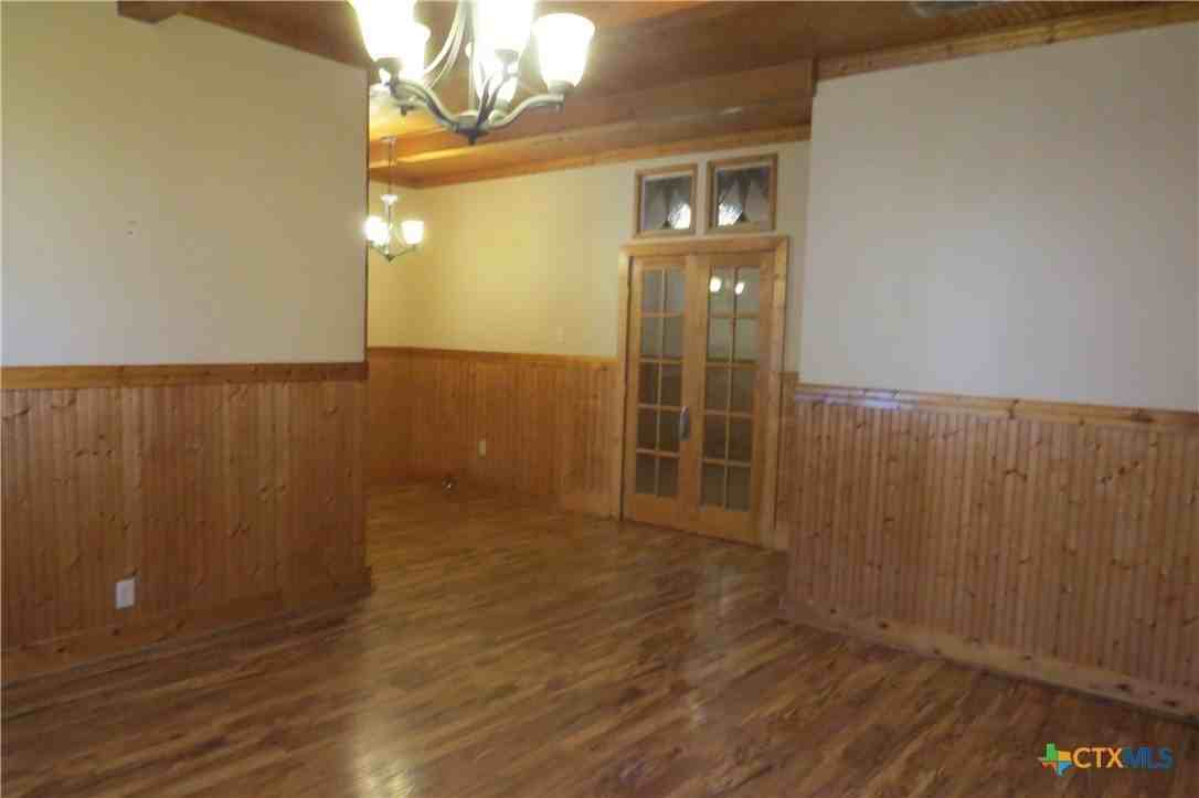 202 S Mesquite St - Photo 6 of 33