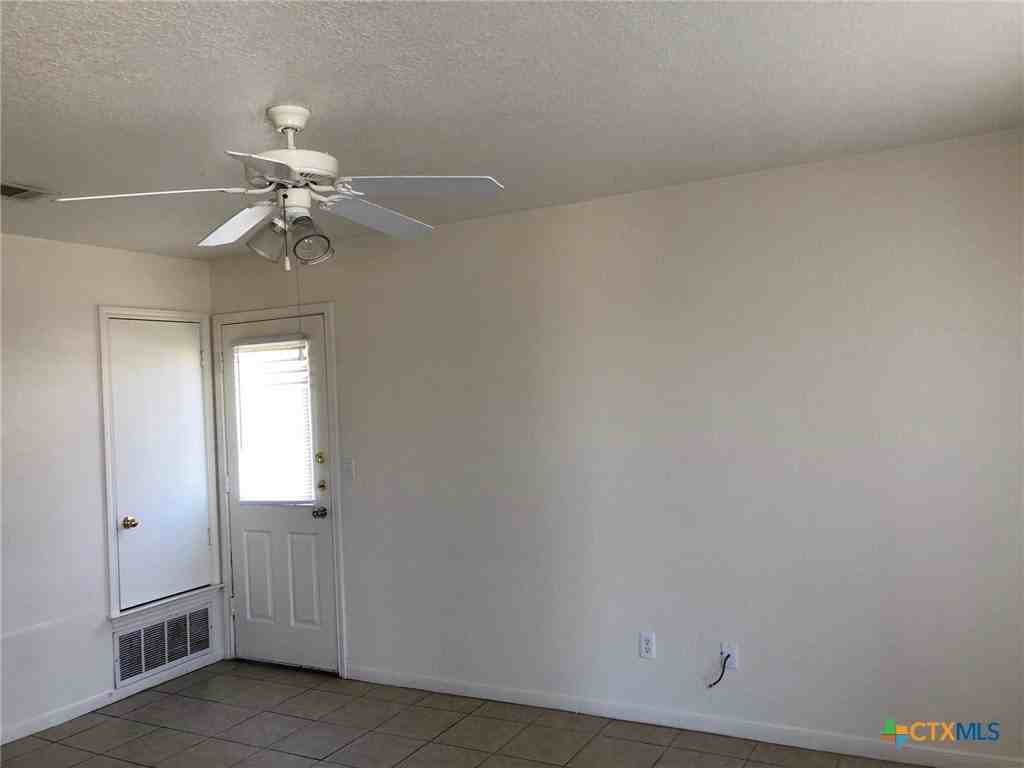 3312 Cantabrian Dr #D - Photo 5 of 17