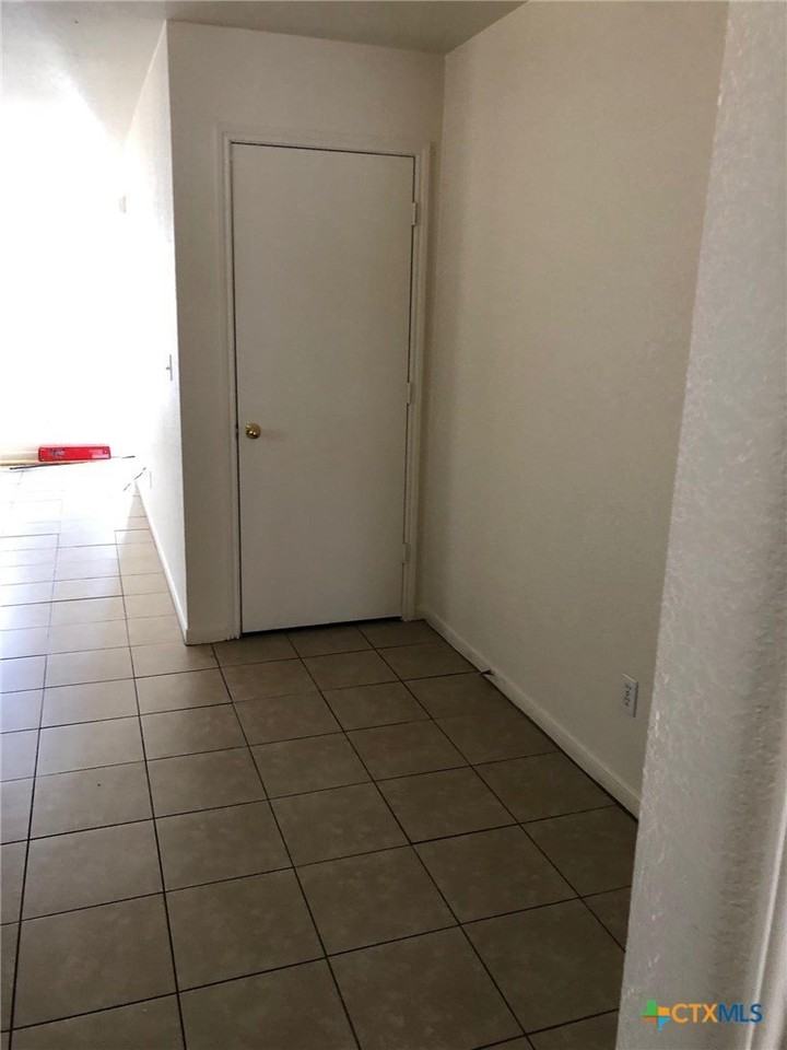 3312 Cantabrian Dr #D - Photo 6 of 17