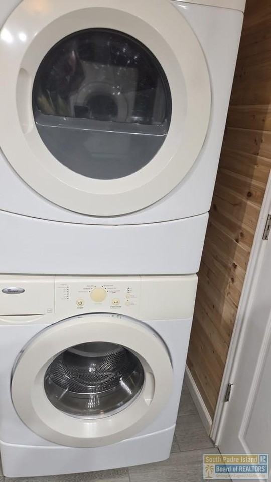 829 N Yturria St - Photo 5 of 12