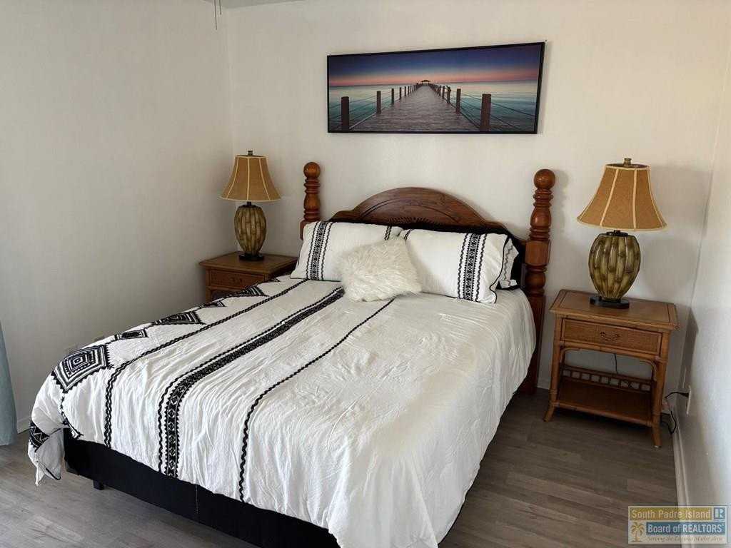 829 N Yturria St - Photo 7 of 12