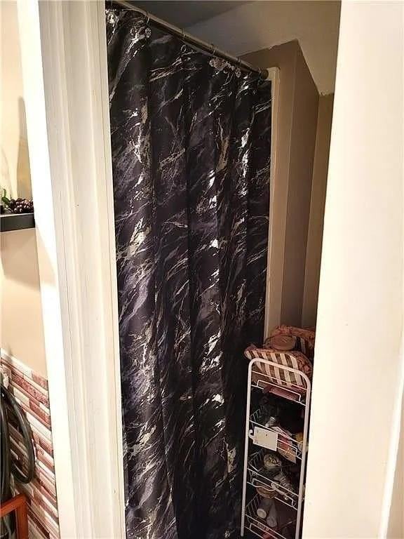 143 Centennial St - Photo 3 of 8