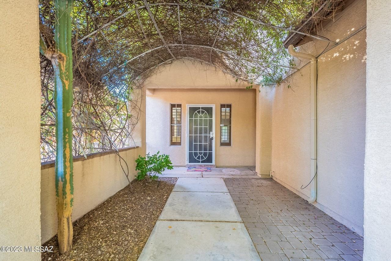 1237 W Vinovo Pass - Photo 3 of 50