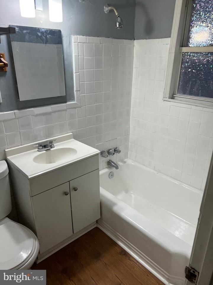 5047 Benning Rd Se - Photo 3 of 19