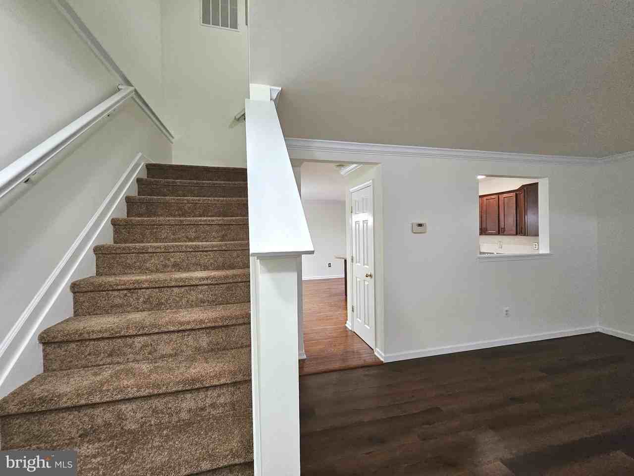 261 Thomas Harmon Dr - Photo 7 of 40