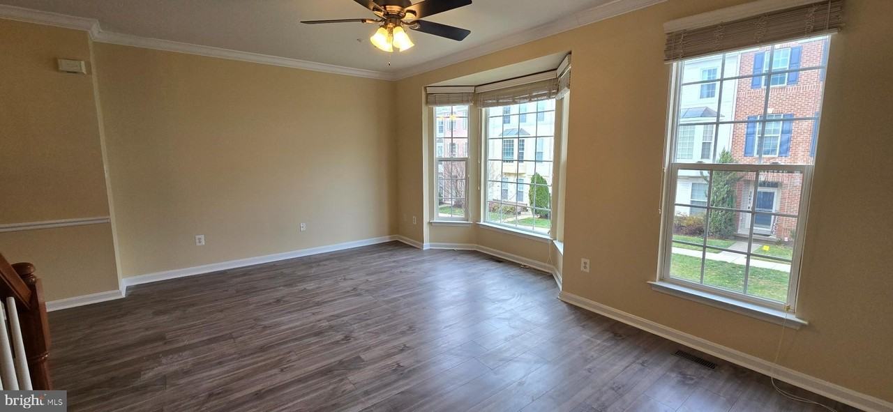 2630 Raptor Dr - Photo 6 of 38