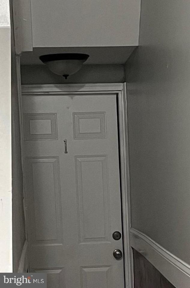 1712 W Lombard St Unit 1 - Photo 3 of 13