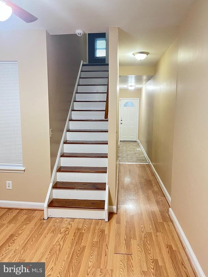 516 N Patterson Park Ave - Photo 4 of 16