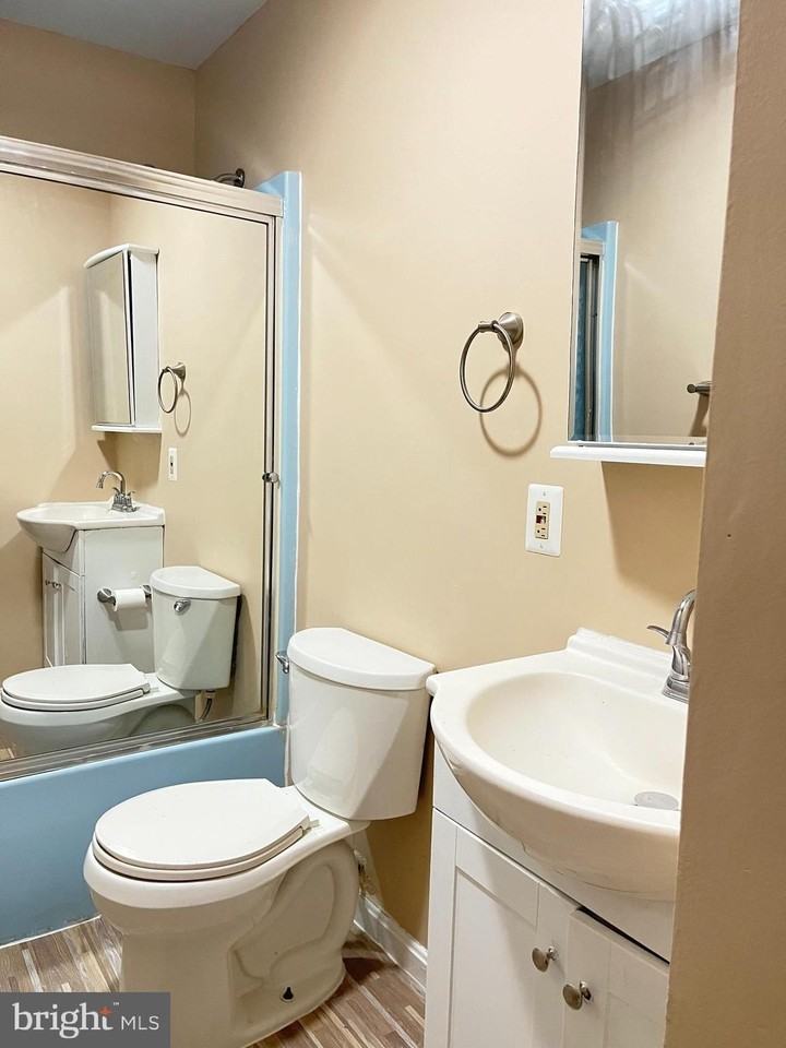 516 N Patterson Park Ave - Photo 6 of 16