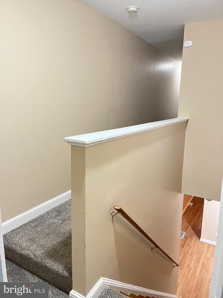 516 N Patterson Park Ave - Photo 6 of 14