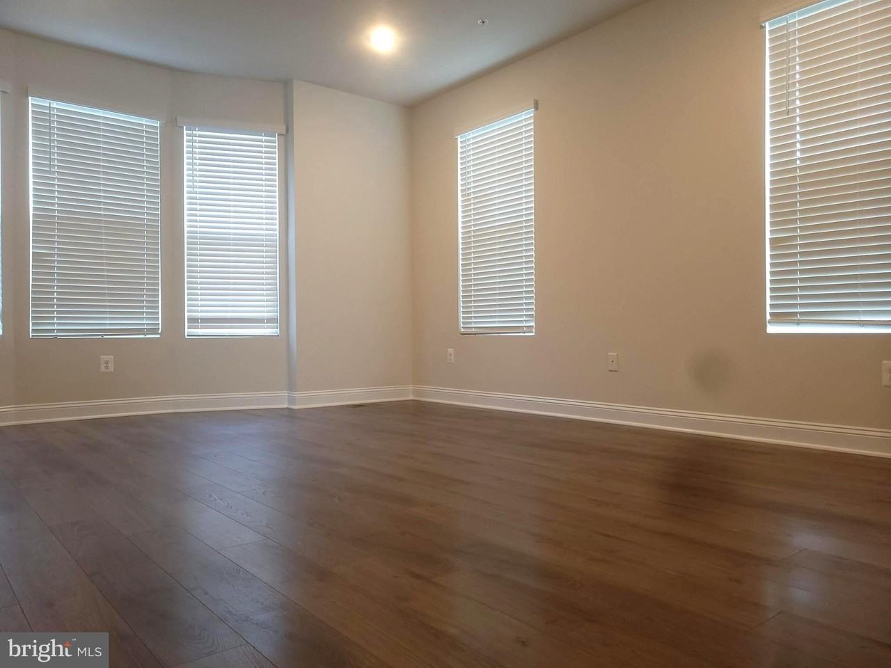 7111 Tyndale Way - Photo 3 of 50