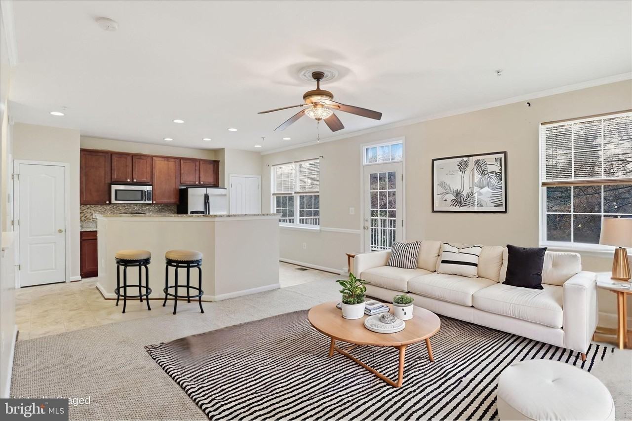 2809 Forest Run Dr Unit B - Photo 6 of 34