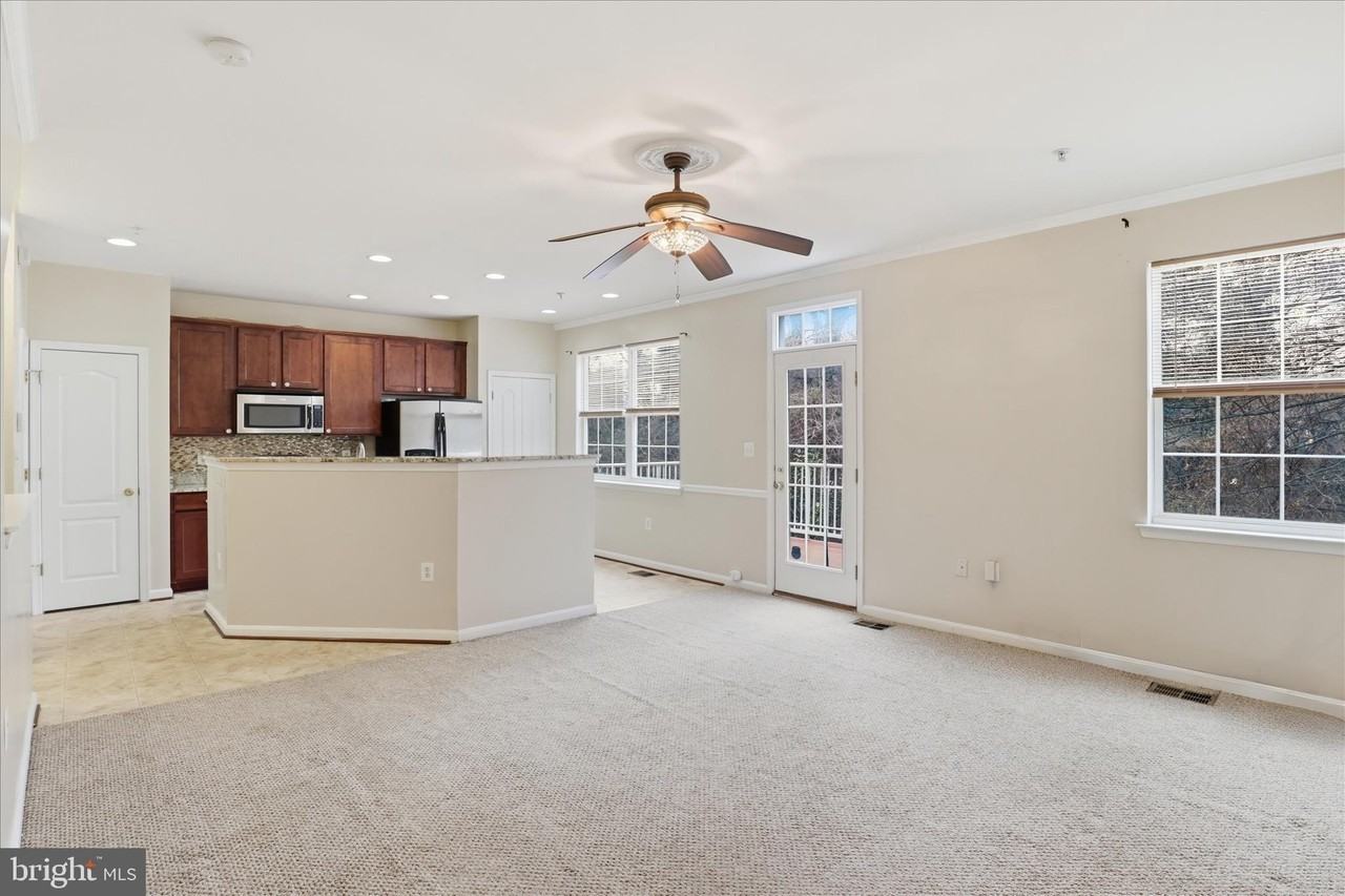 2809 Forest Run Dr Unit B - Photo 7 of 34