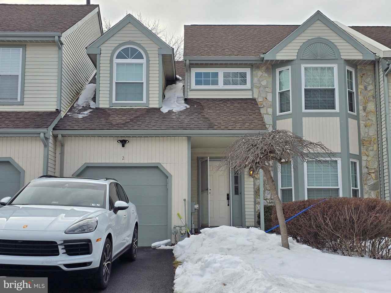 2 Laurel Cir - Photo 2 of 50