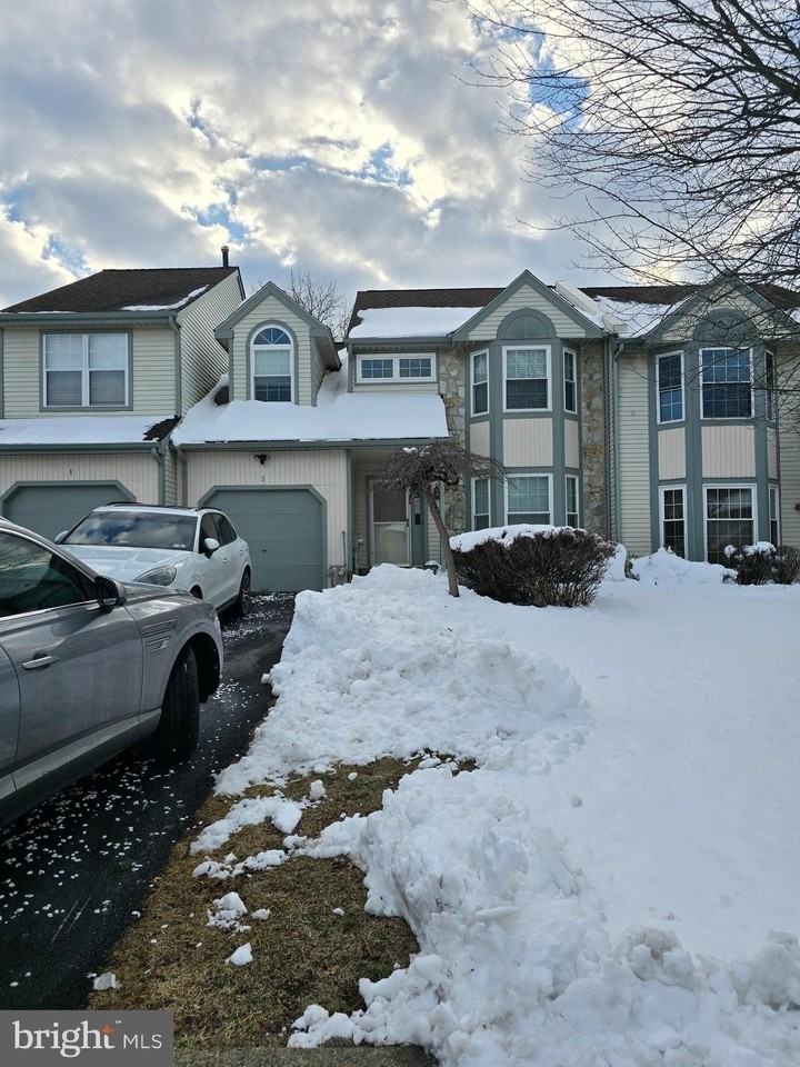 2 Laurel Cir - Photo 3 of 50