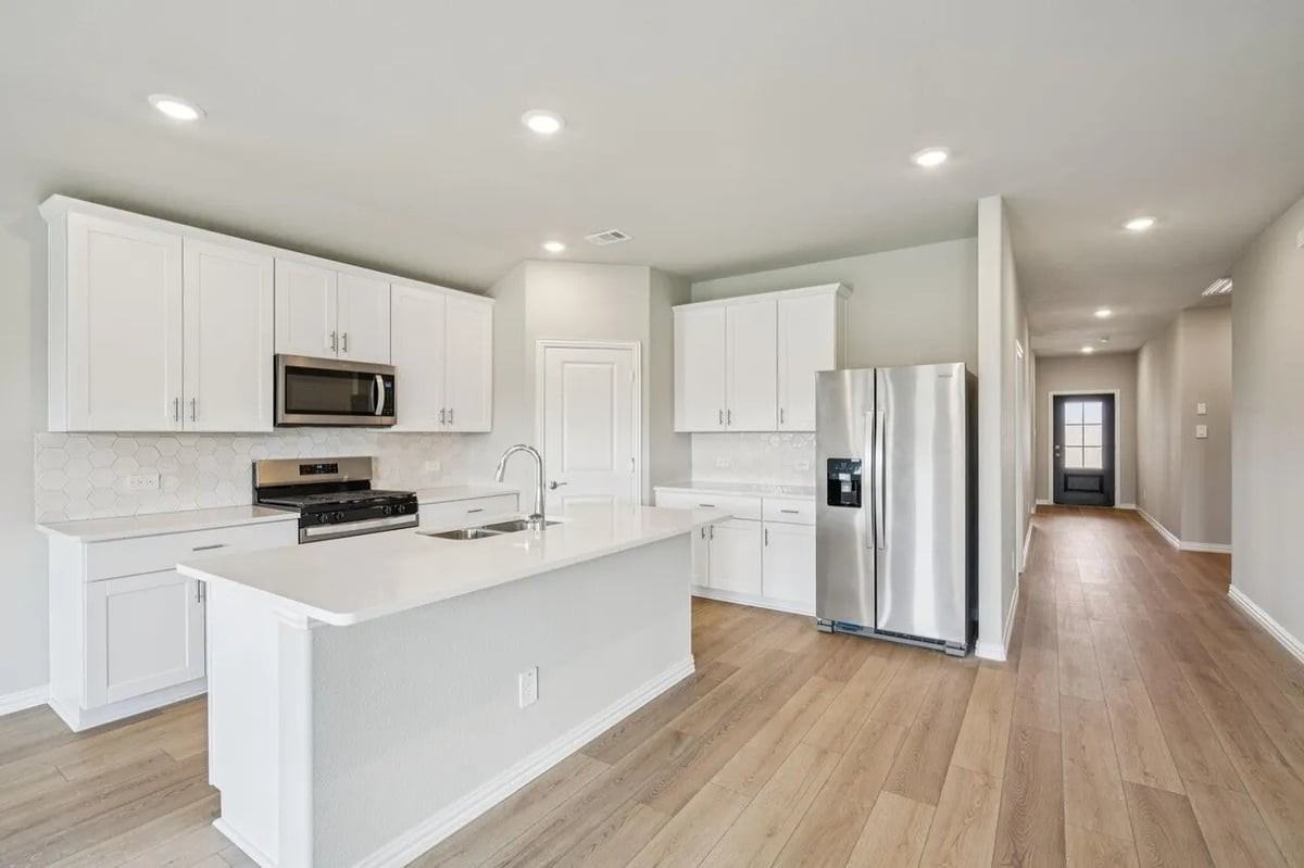 512 Midnight Oak Dr - Photo 2 of 24