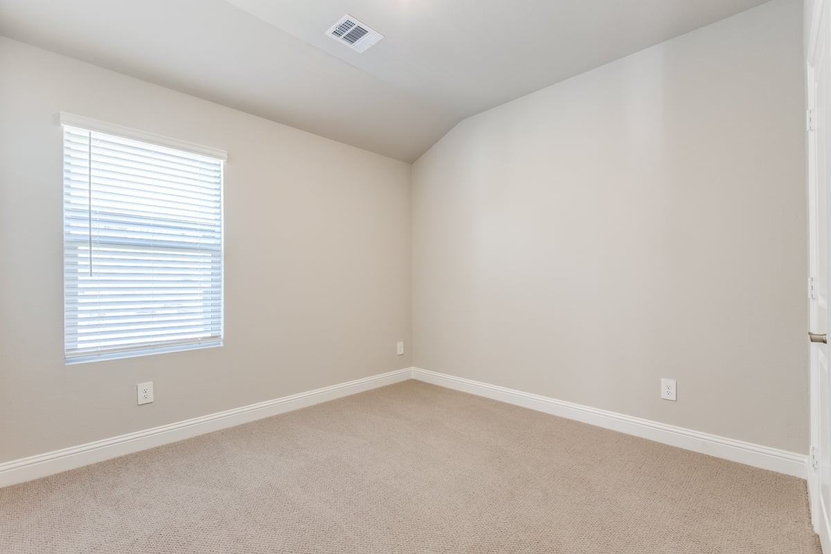 702 Williams Way - Photo 4 of 14