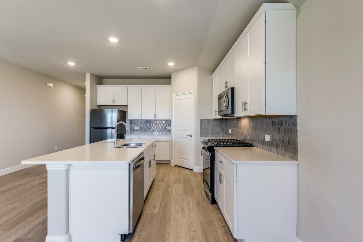 702 Williams Way - Photo 6 of 14