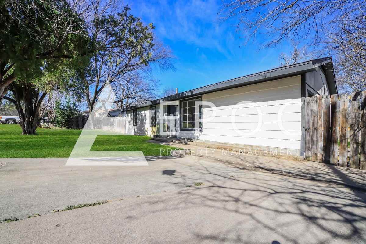 103 W Nolan Trl - Photo 4 of 22