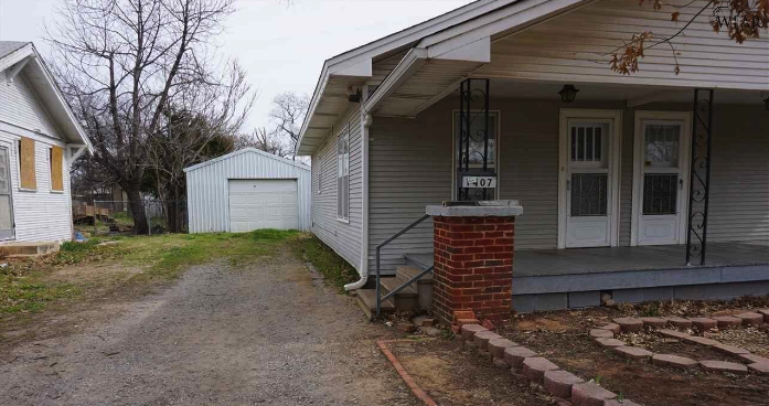 1407 Fulton St - Photo 2 of 8