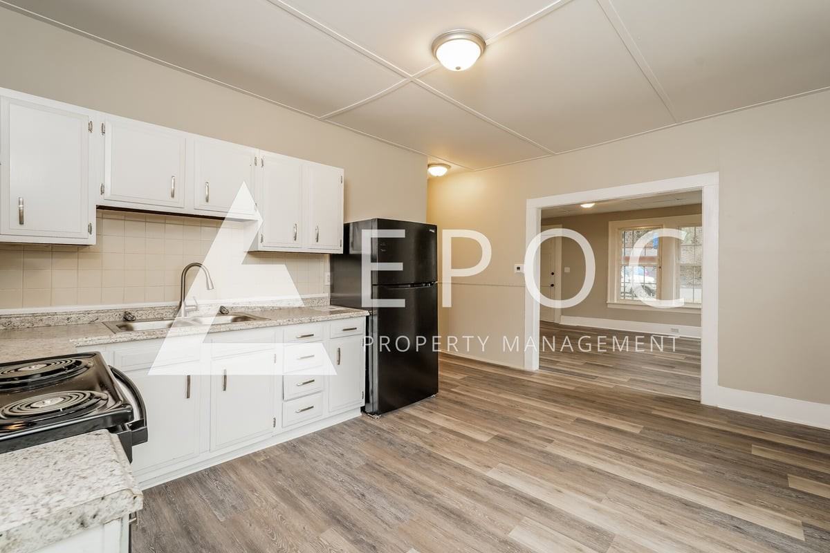 152 Westdale Ave - Photo 4 of 13