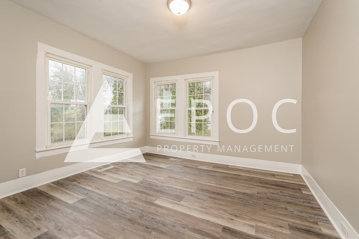 152 Westdale Ave - Photo 7 of 13