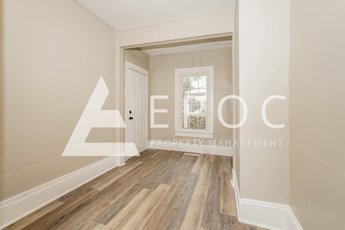 152 Westdale Ave - Photo 7 of 13