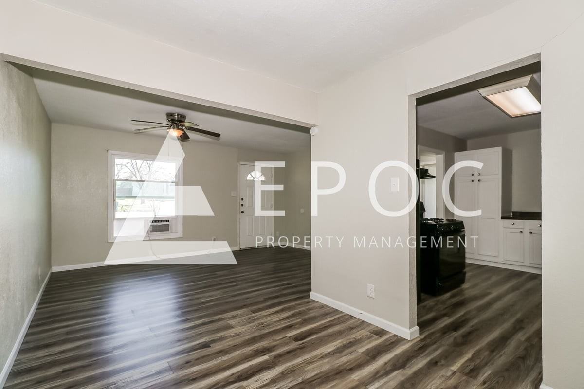 1702 S 9th St - Photo 3 of 18