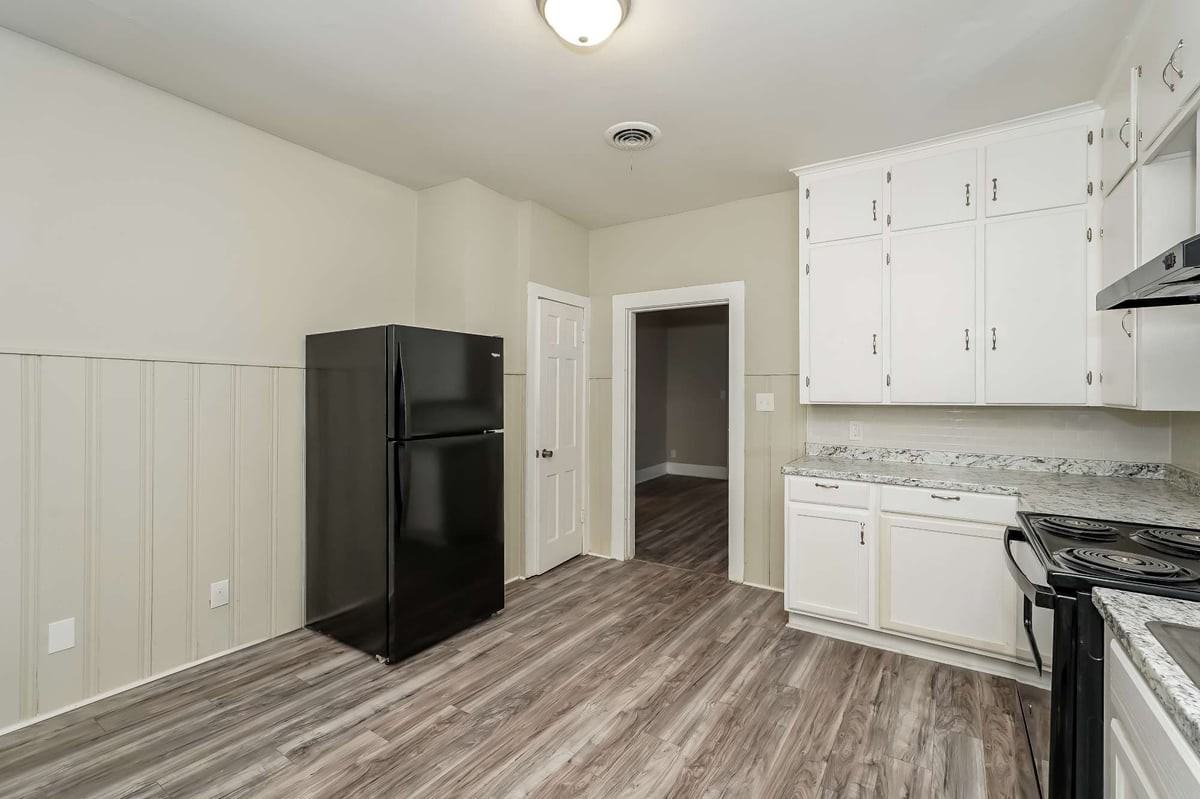 1708 Pearl Ave - Photo 7 of 31