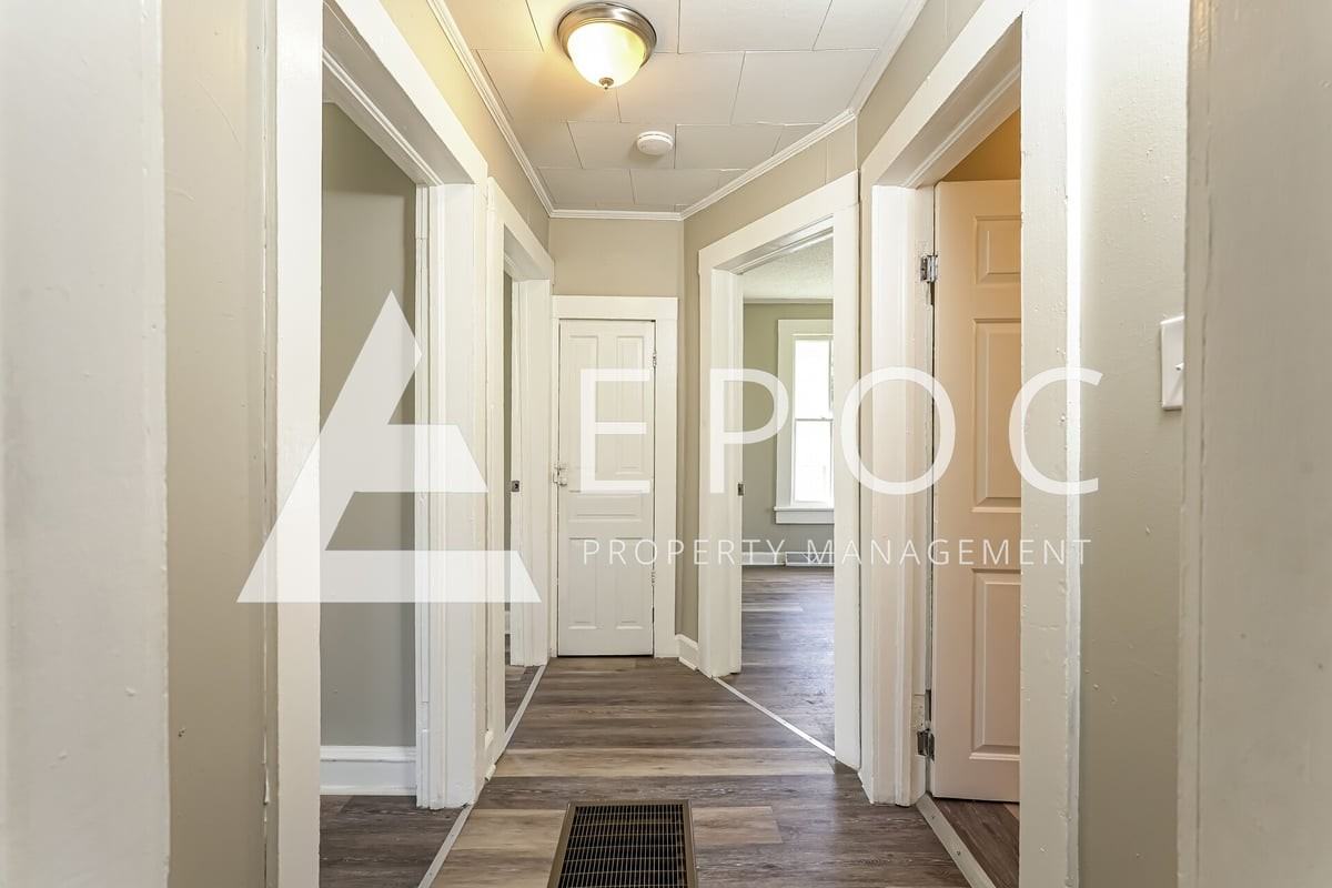 2017 E 18th St - Photo 3 of 17