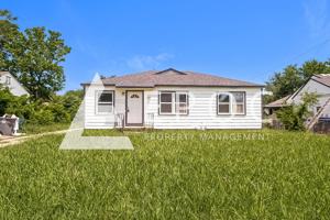 featured image of 243 E 27th Pl N