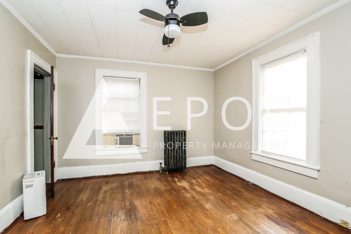 400 S Josephine Boyd St - Photo 3 of 16