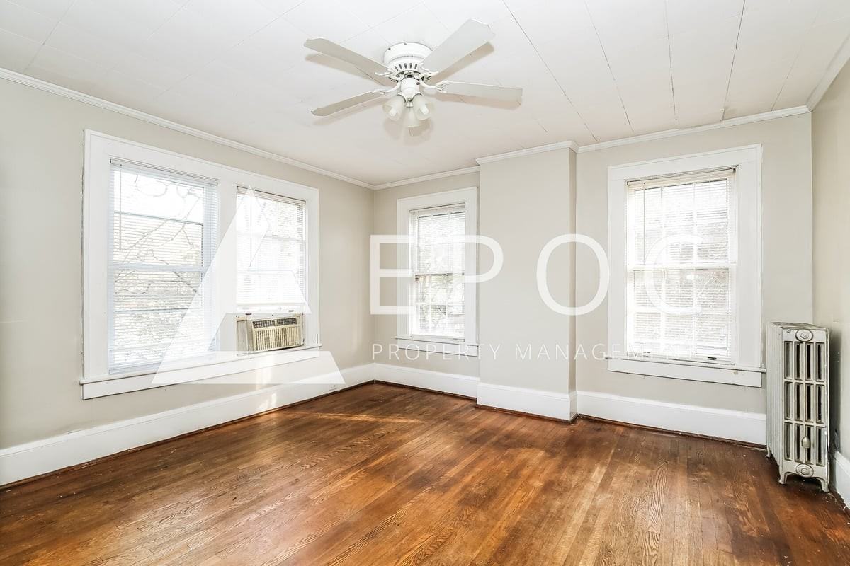 400 S Josephine Boyd St - Photo 4 of 16