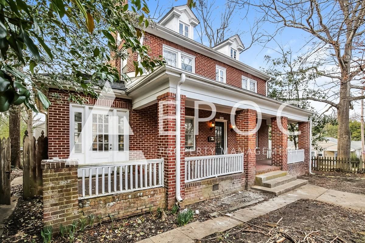 400 S Josephine Boyd St - Photo 2 of 15