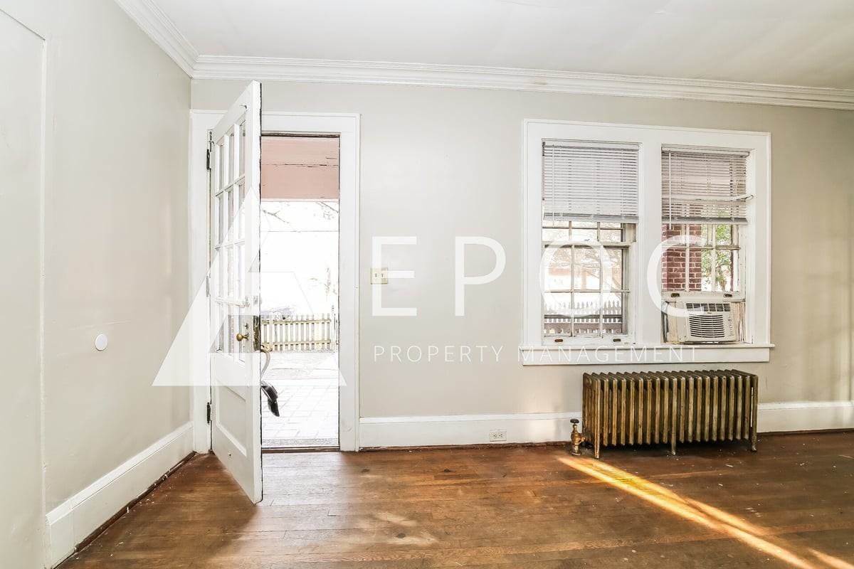 400 S Josephine Boyd St - Photo 4 of 15