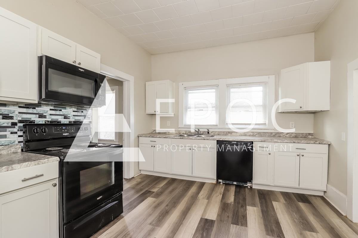 4316 Old Rural Hall Rd - Photo 4 of 15