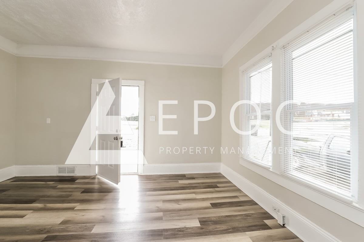 4316 Old Rural Hall Rd - Photo 7 of 15