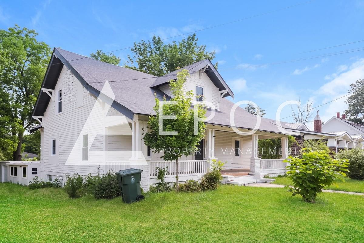 504 Lexington Ave - Photo 2 of 15