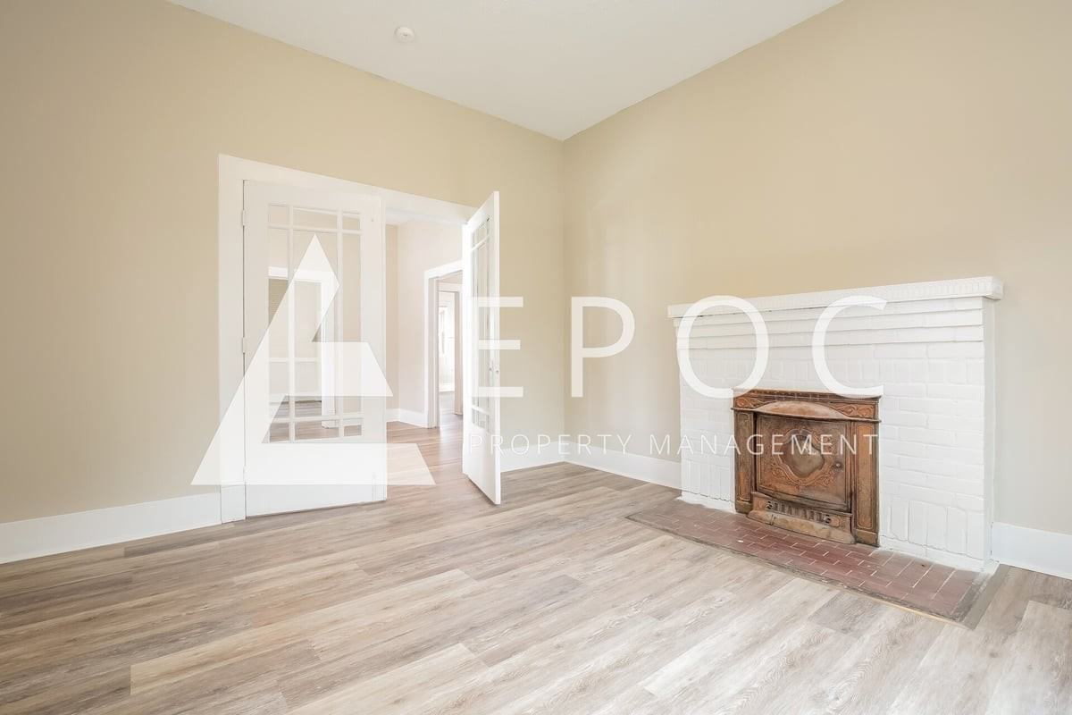 504 Lexington Ave - Photo 6 of 15