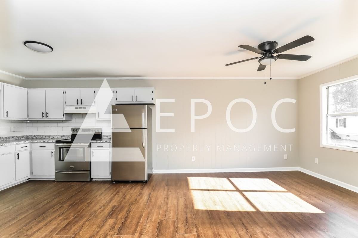 634 S Elm St #B - Photo 5 of 17