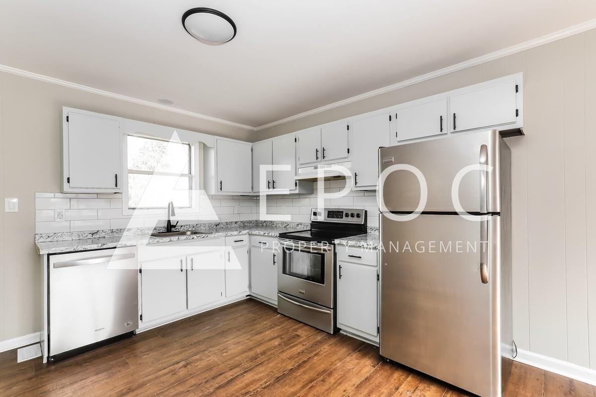 634 S Elm St #B - Photo 6 of 17