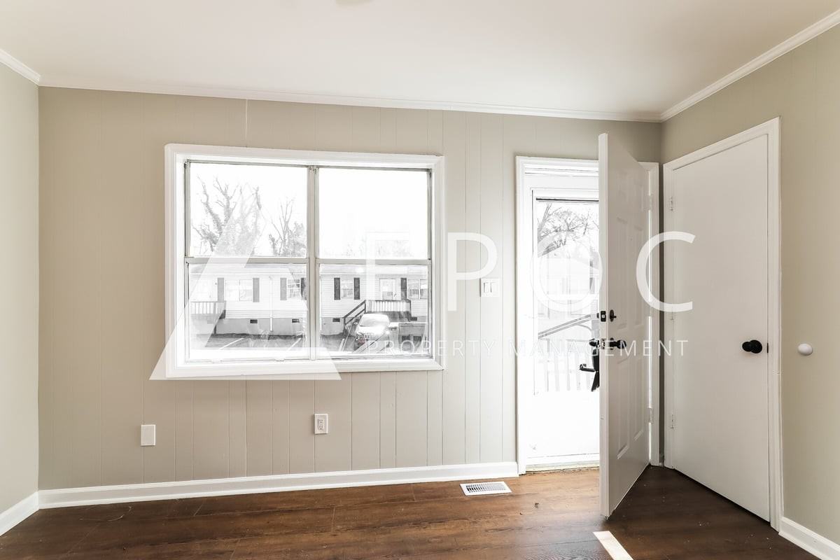 634 S Elm St #B - Photo 7 of 17