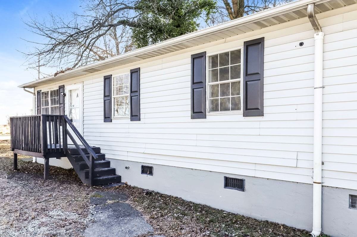 638 S Elm St #A - Photo 4 of 33