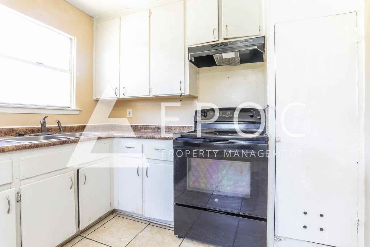 904 Florence Rd - Photo 5 of 15