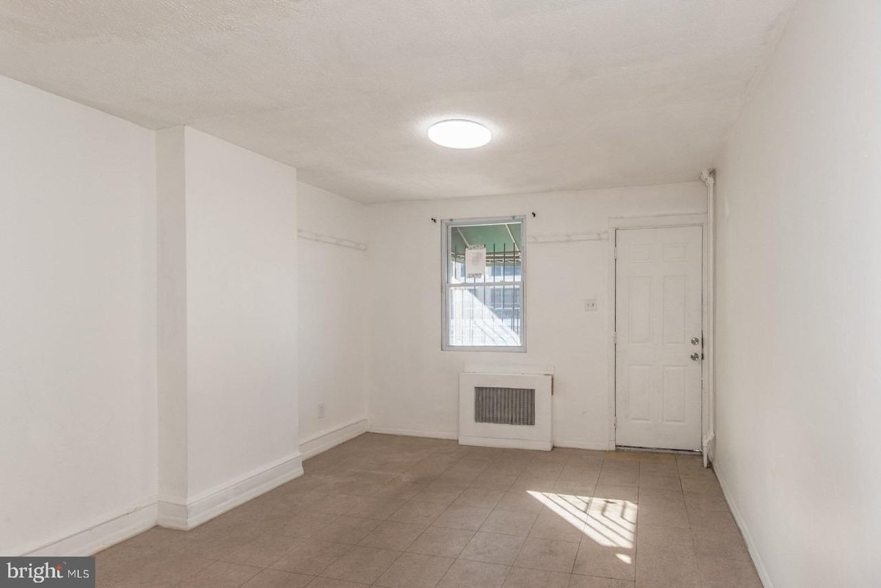 2031 Wakeling St - Photo 4 of 21