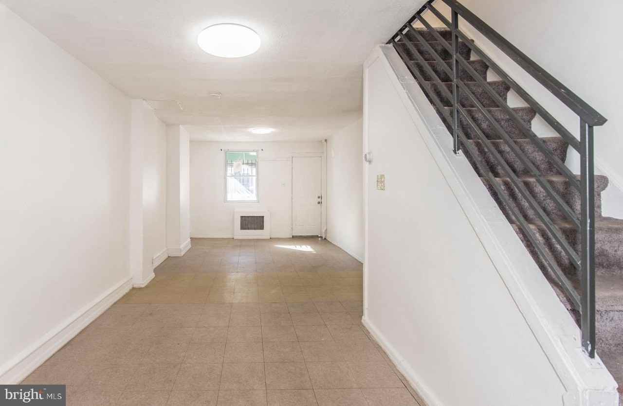 2031 Wakeling St - Photo 6 of 21