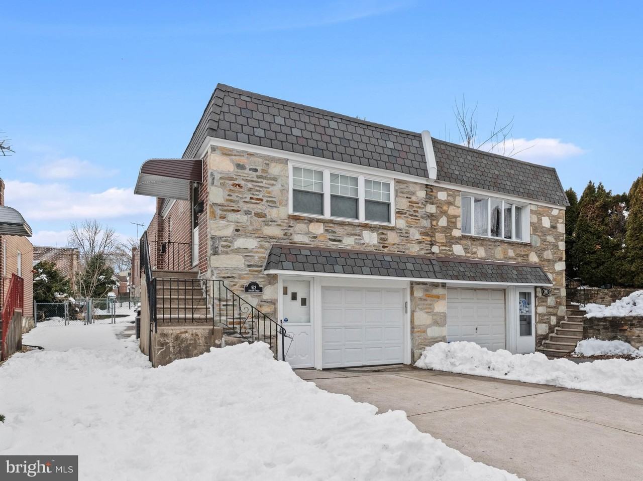 912 Bergen St - Photo 3 of 23