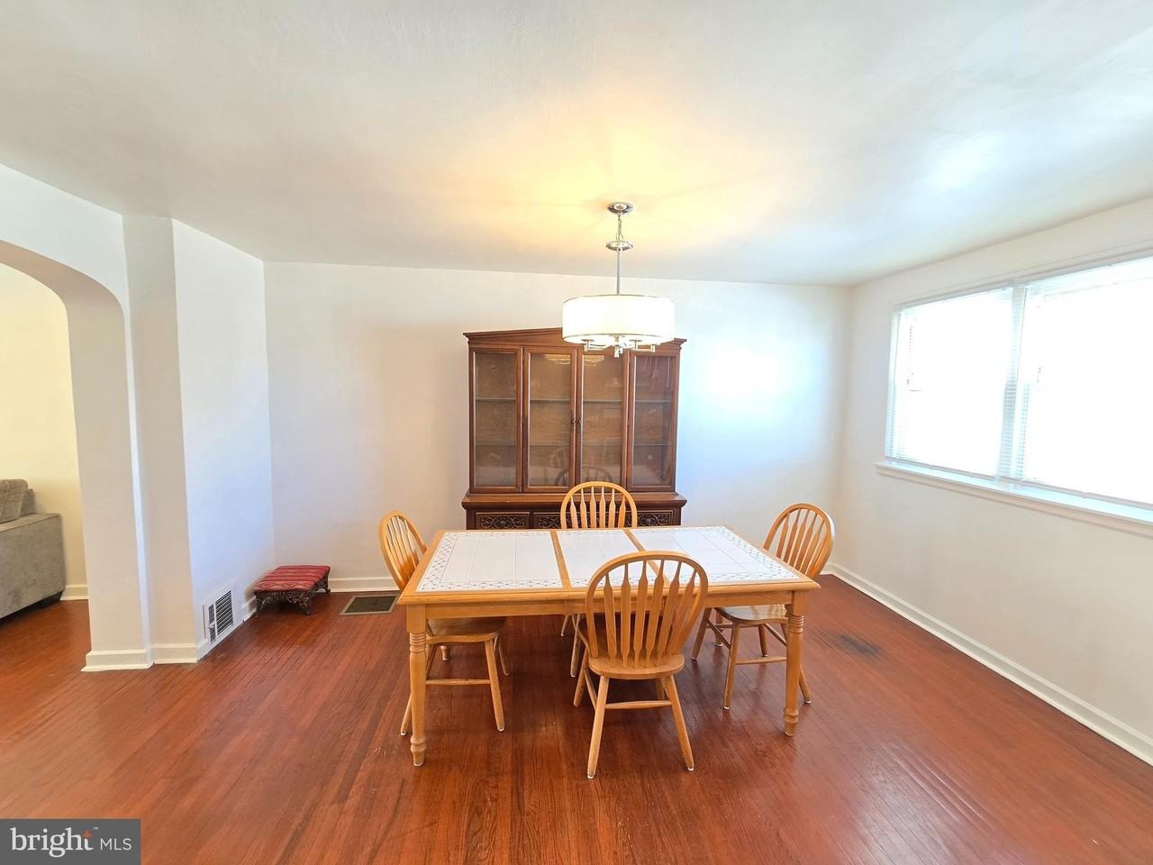 2849 Hellerman St - Photo 5 of 16