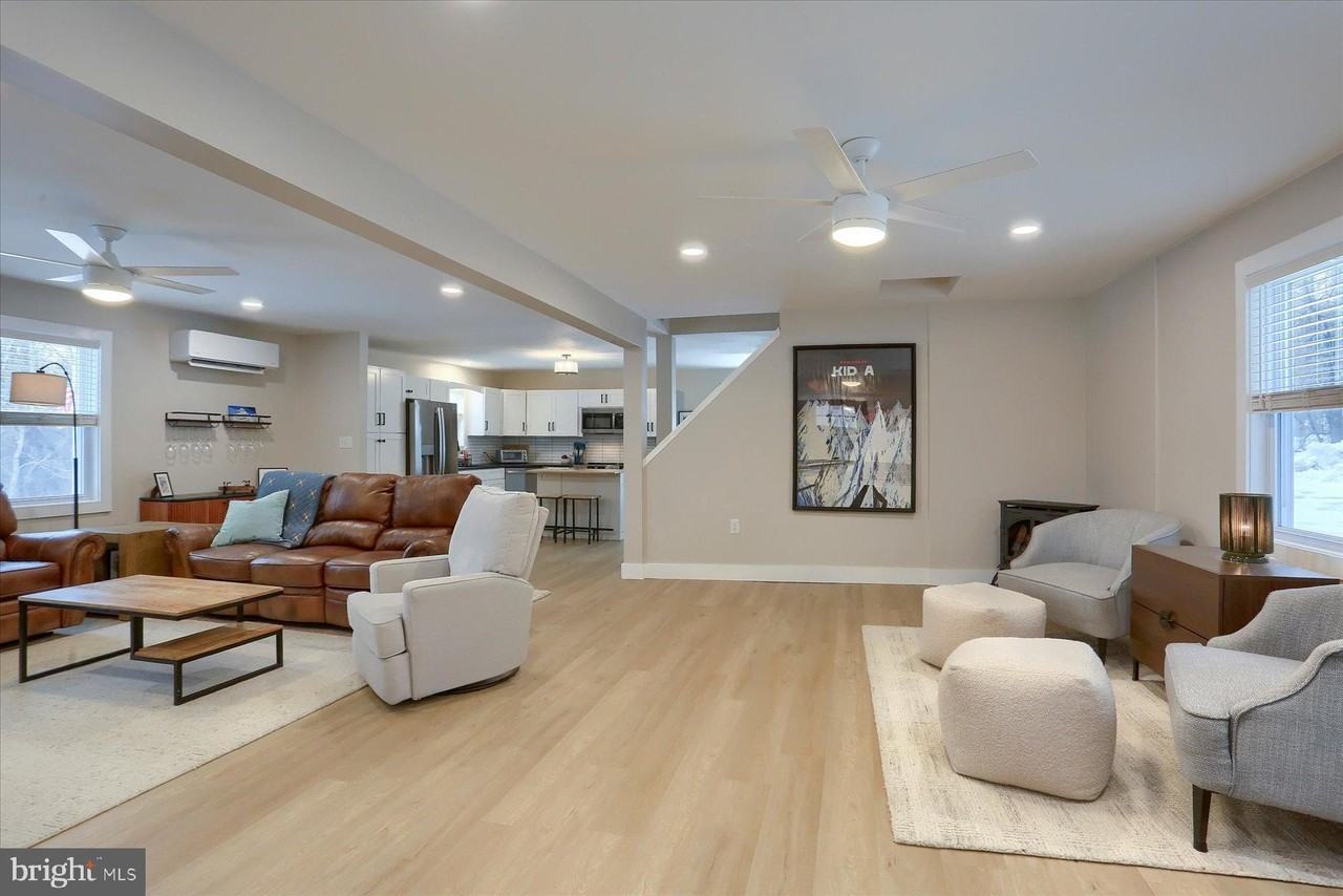 1365 Roundtop Rd - Photo 6 of 40